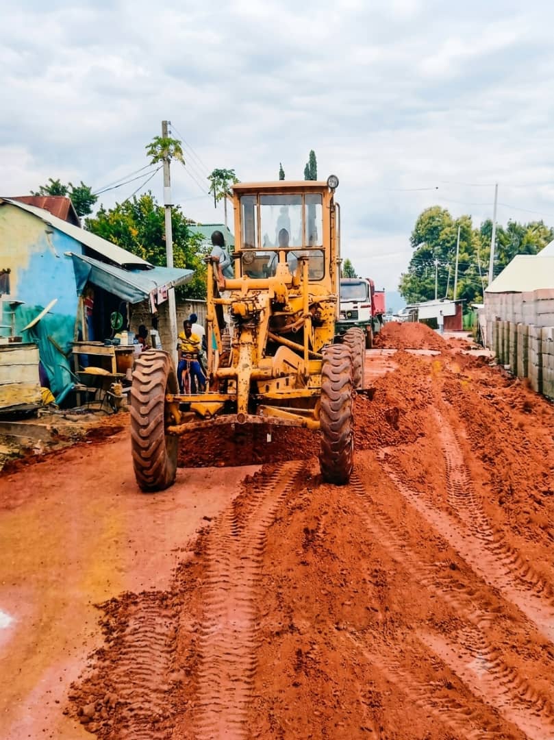 Laterite spreading at karu fct